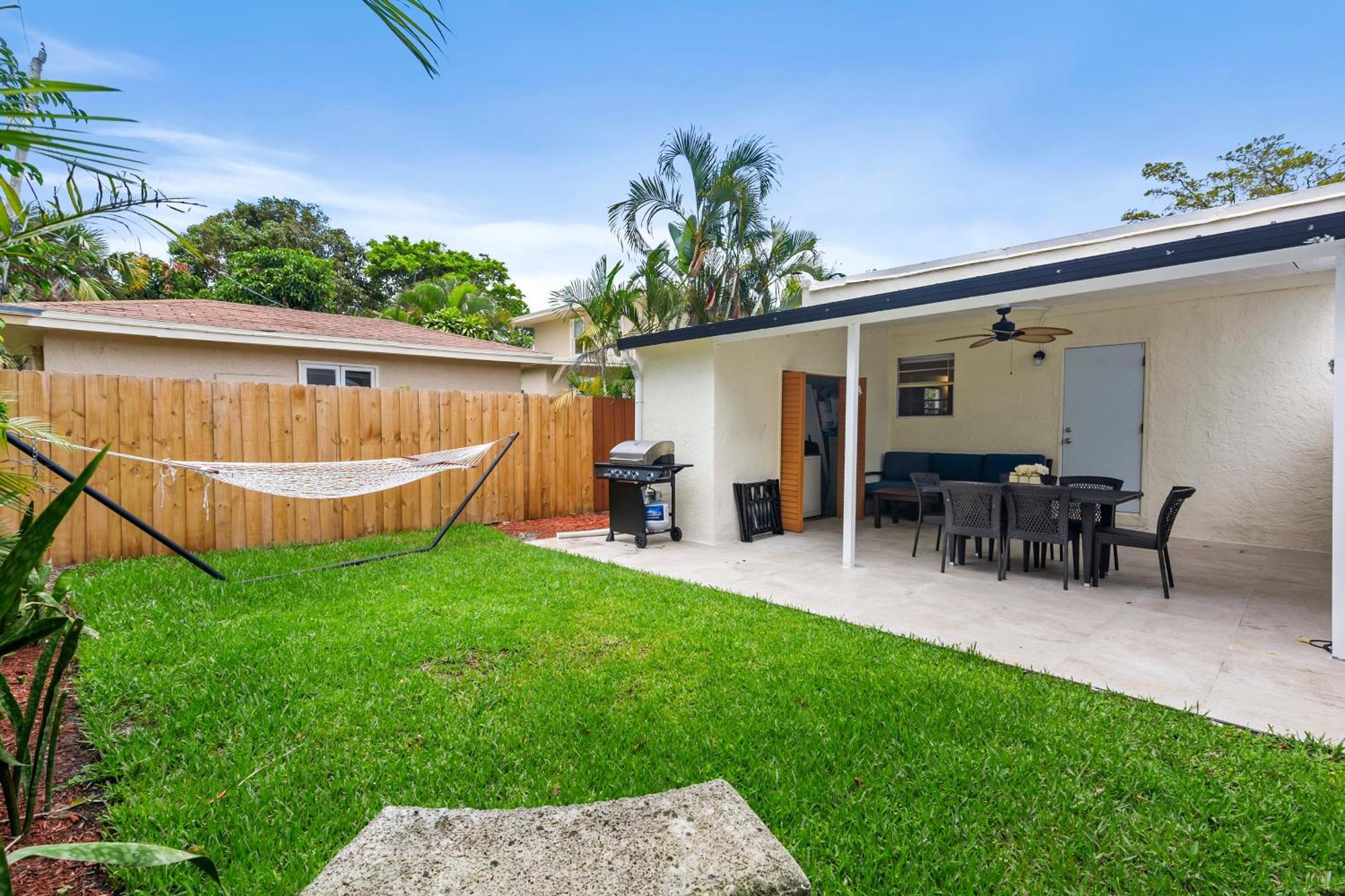 Chic Downtown Vacation Home And Guest Home West Palm Beach Extérieur photo